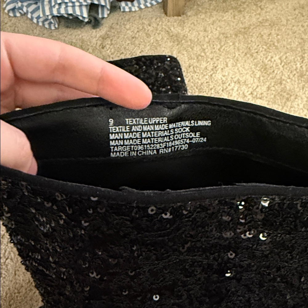 Fold-over sequin boots - Picture 5 of 5